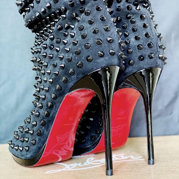 *SOLD* CHRISTIAN LOUBOUTIN. GUERILLA Spike Bootie - Picture 5 of 13